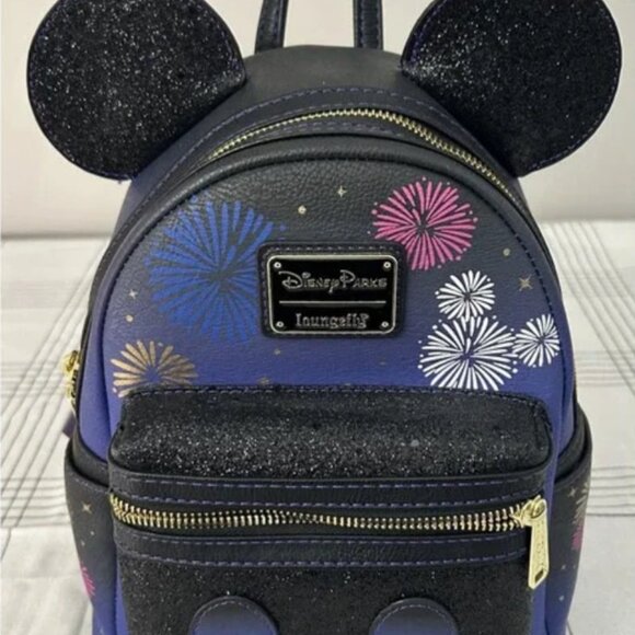 Backpack - Picture 3 of 3